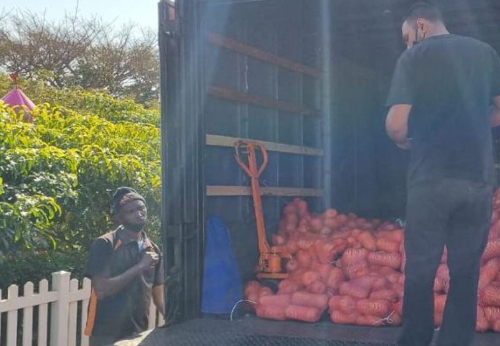 Siyakolisi_Food_Drive2